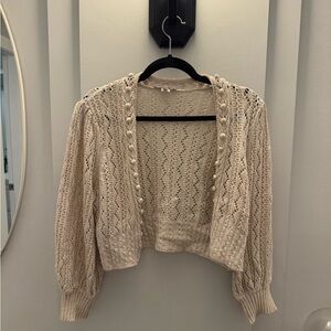 Cropped Elegant Cream Knit Women's Sweater